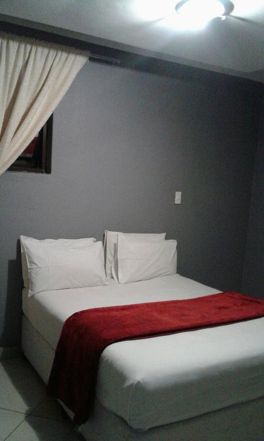 Central Lodge Hotels Johannesbourg Extérieur photo