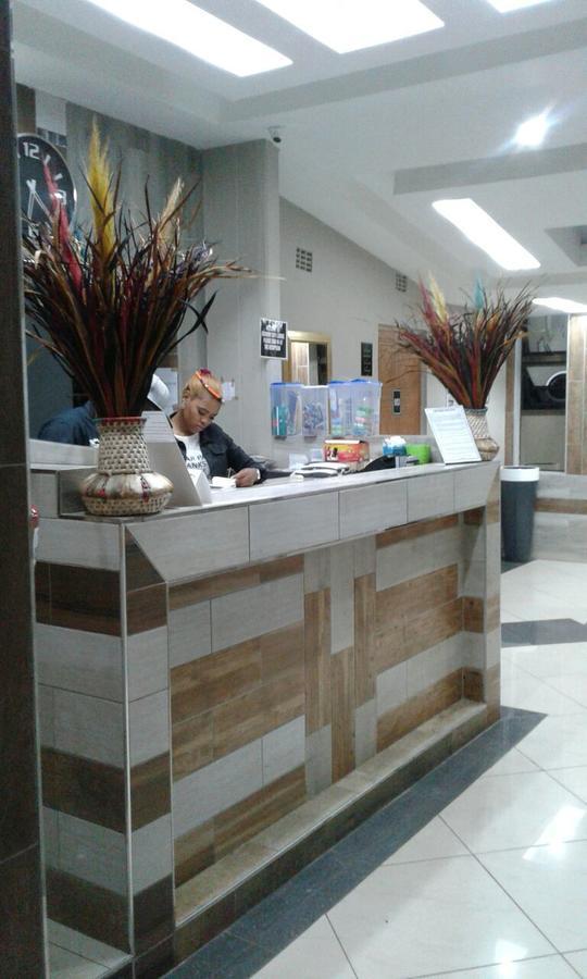 Central Lodge Hotels Johannesbourg Extérieur photo